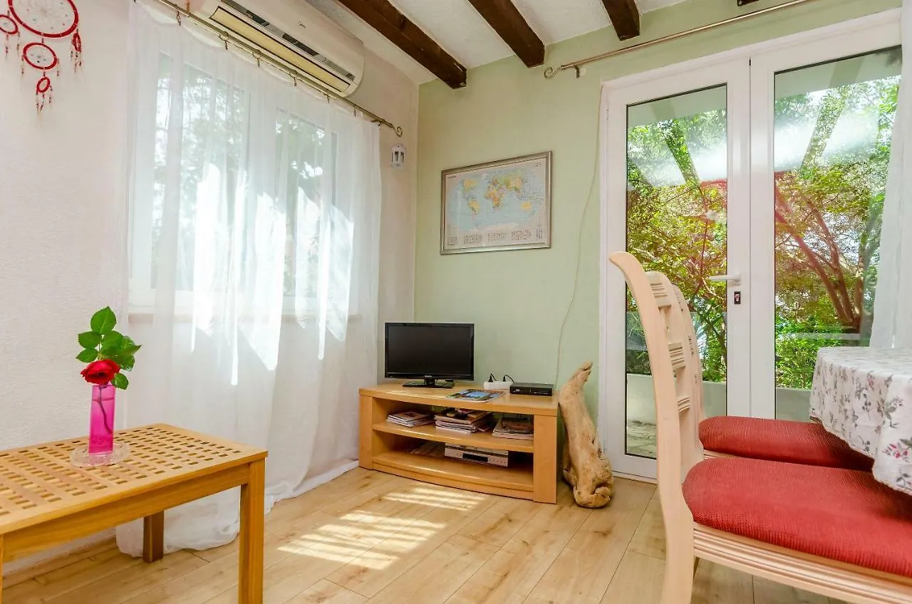 Apartment Dory Trogir Kroatien