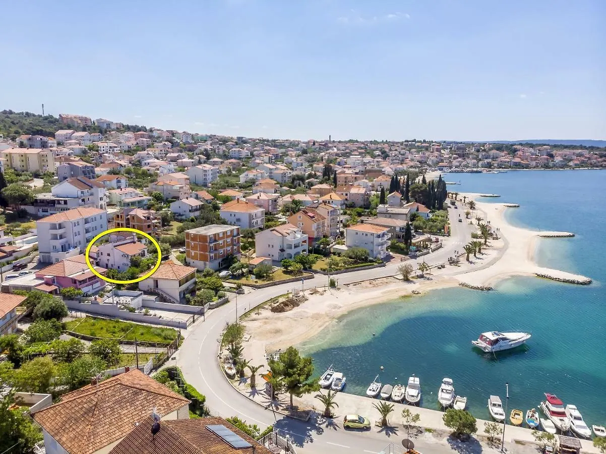 Apartment Dory Trogir